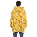 Bee Drawing Pattern Print Hoodie Blanket