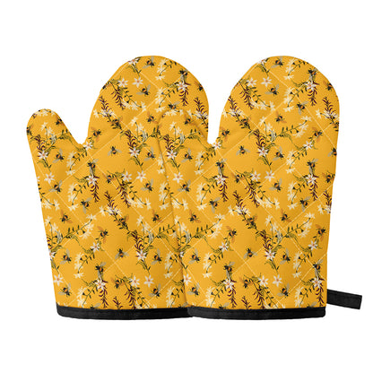 Bee Drawing Pattern Print Oven Mitts