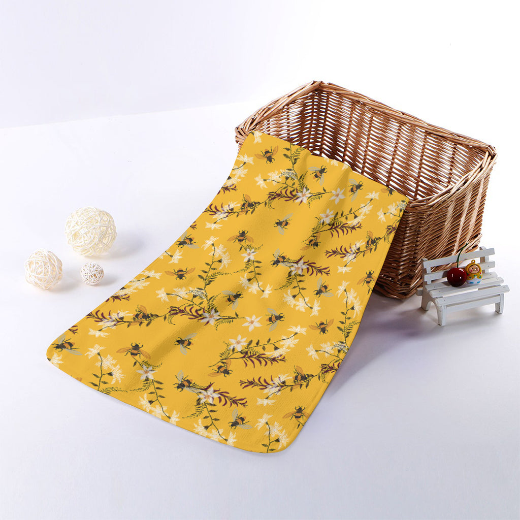 Bee Drawing Pattern Print Towel