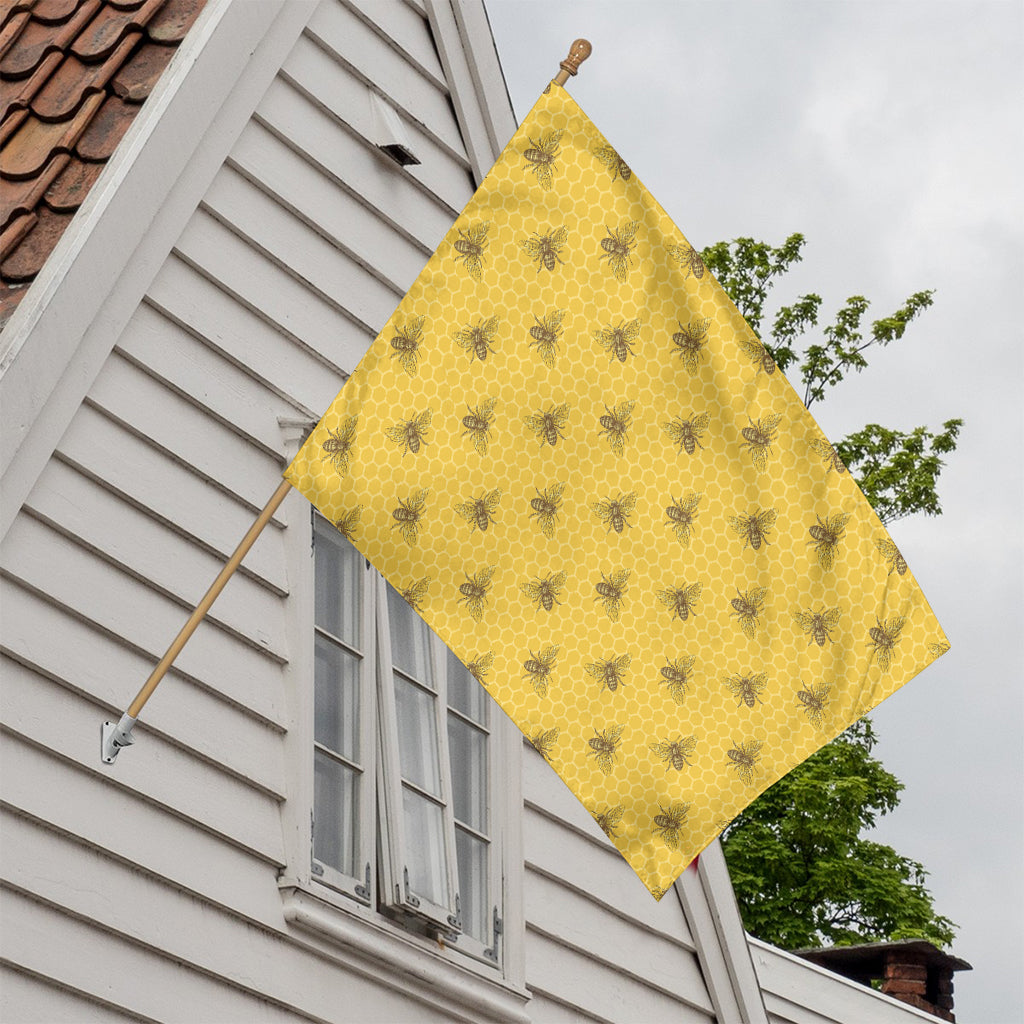 Bee Honeycomb Pattern Print House Flag