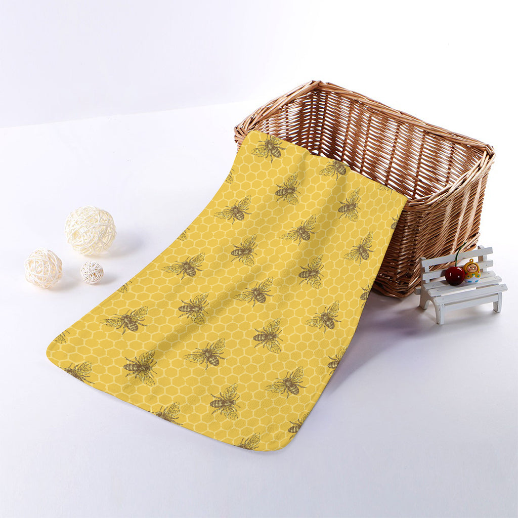 Bee Honeycomb Pattern Print Towel