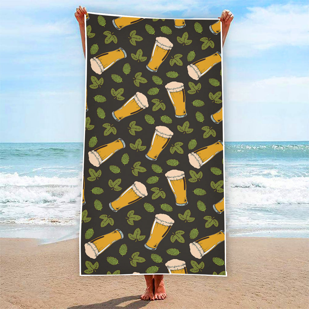 Beer Hop Cone And Leaf Pattern Print Beach Towel