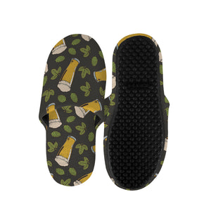 Beer Hop Cone And Leaf Pattern Print Slippers