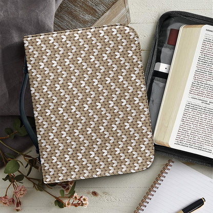 Beige And White Knitted Pattern Print Leather Bible Cover