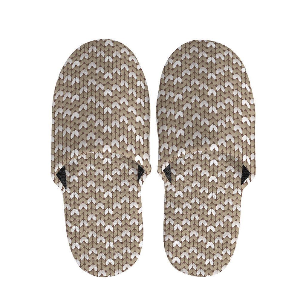 Beige And White Knitted Pattern Print Slippers