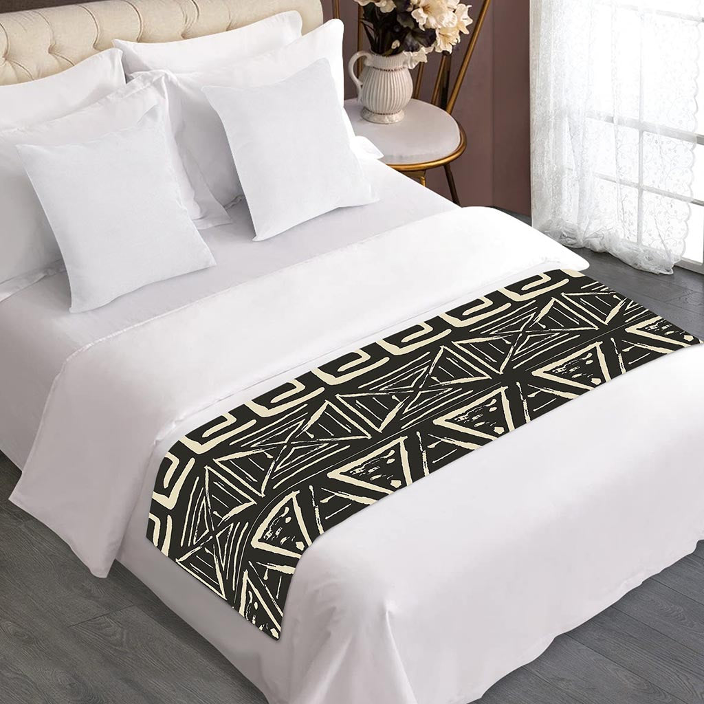 Beige Aztec Pattern Print Bed Runner