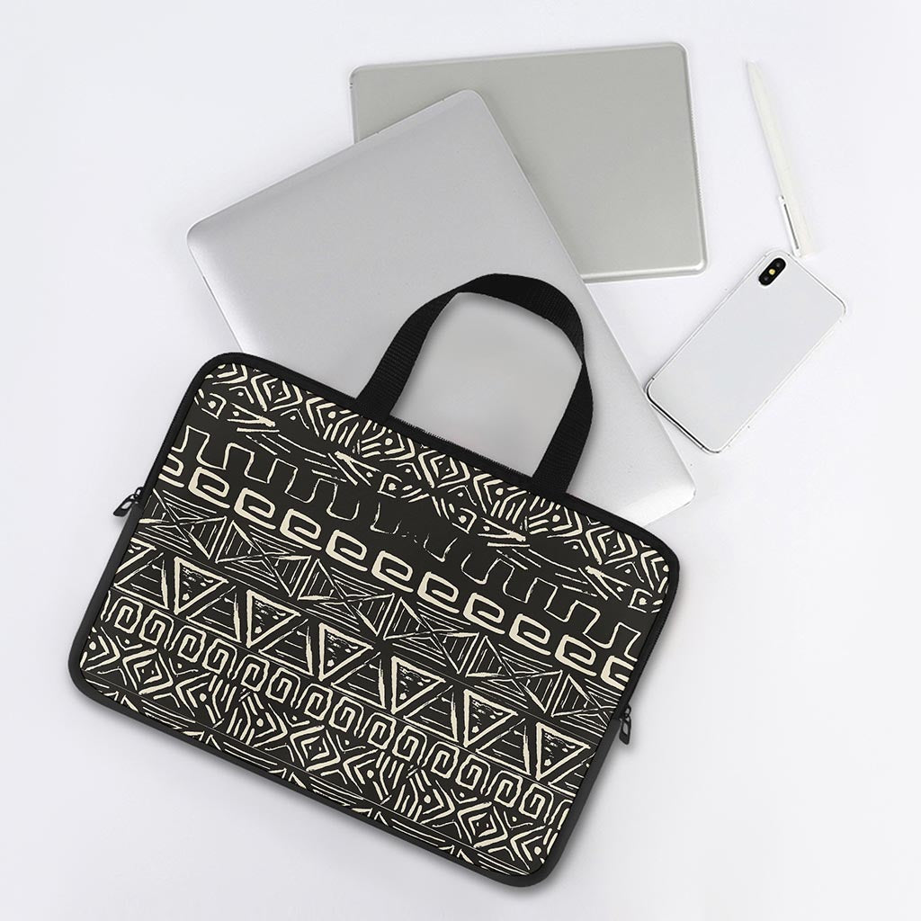 Beige Aztec Pattern Print Laptop Sleeve With Handle
