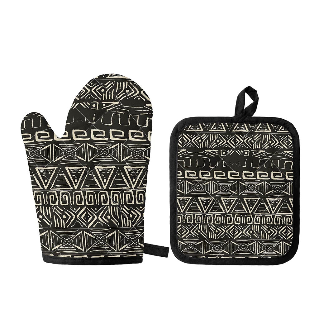 Beige Aztec Pattern Print Oven Mitt And Pot Holder Set
