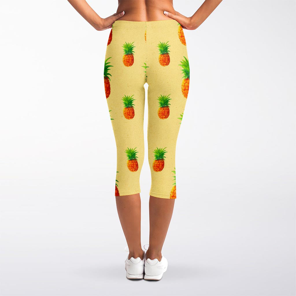 Beige Watercolor Pineapple Pattern Print Women's Capri Leggings