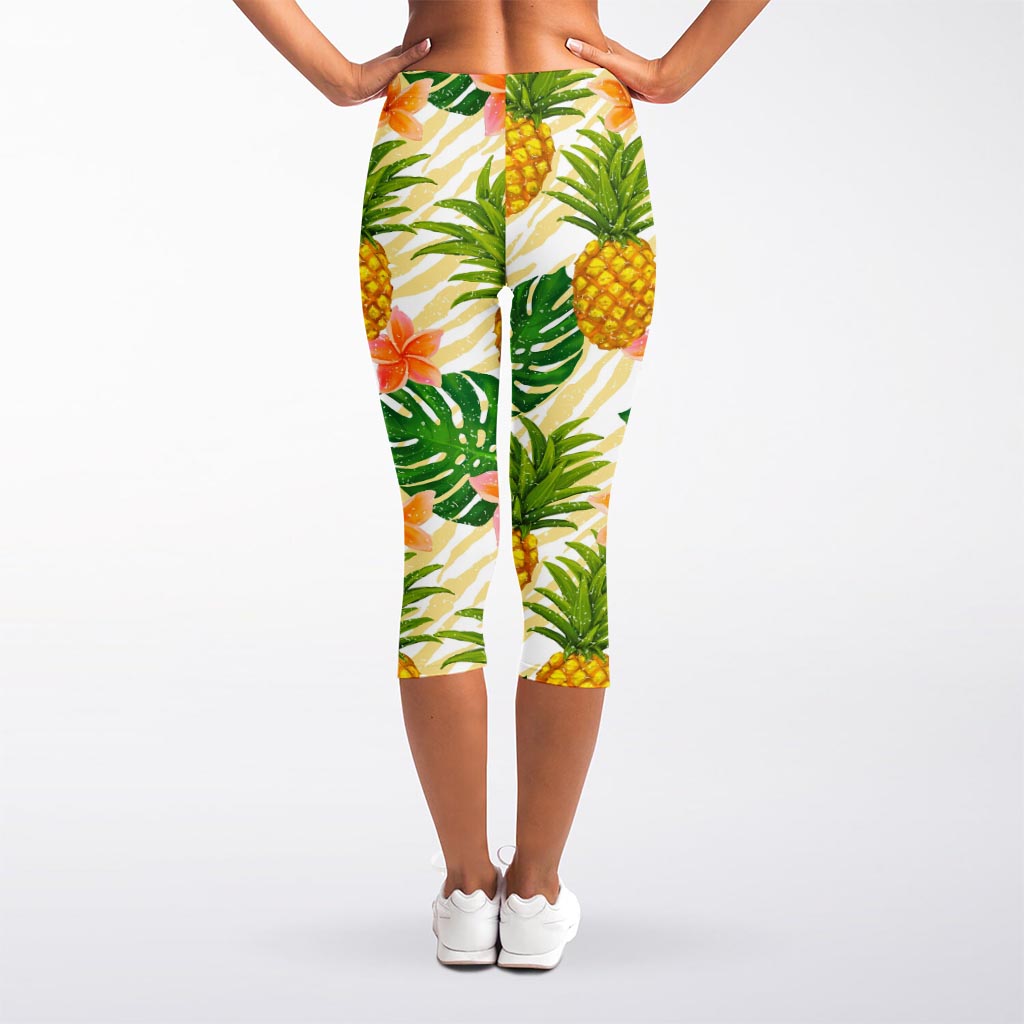 Beige Zebra Pineapple Pattern Print Women's Capri Leggings