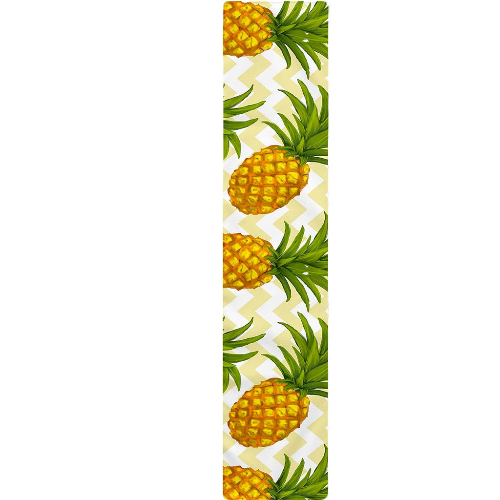 Beige Zig Zag Pineapple Pattern Print Table Runner