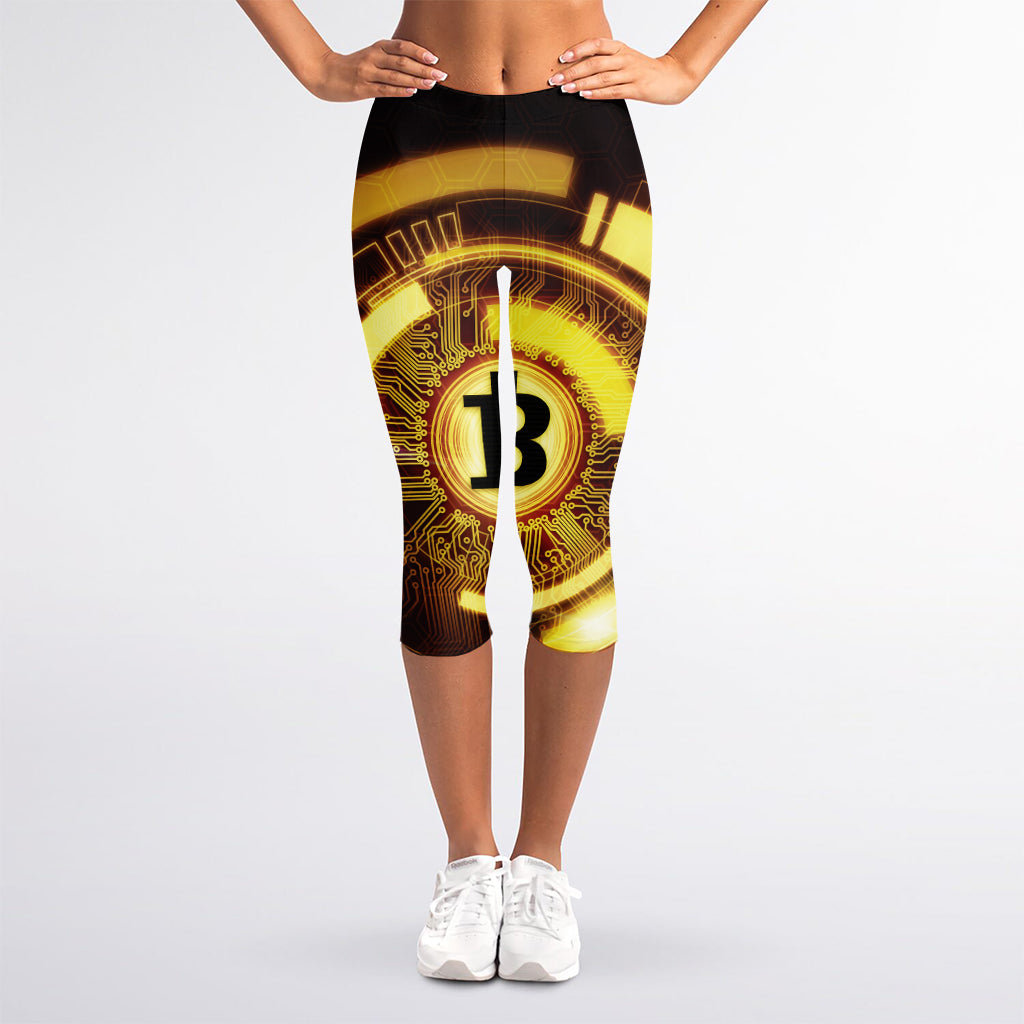 Bitcoin Crypto Symbol Print Women's Capri Leggings