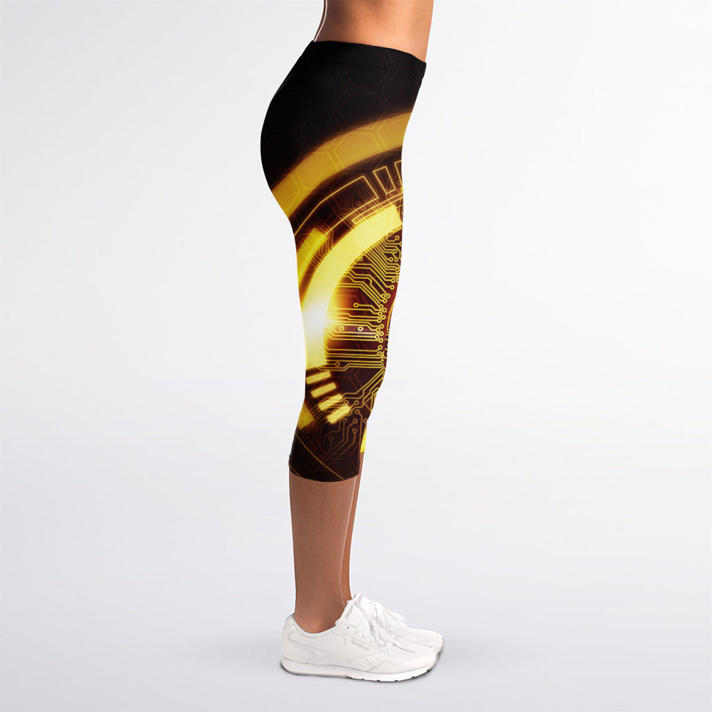 Bitcoin Crypto Symbol Print Women's Capri Leggings