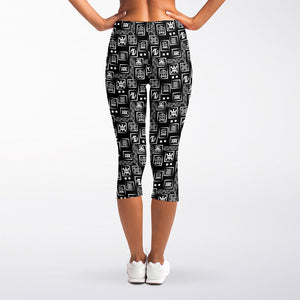 Black Adinkra Symbols Pattern Print Women's Capri Leggings