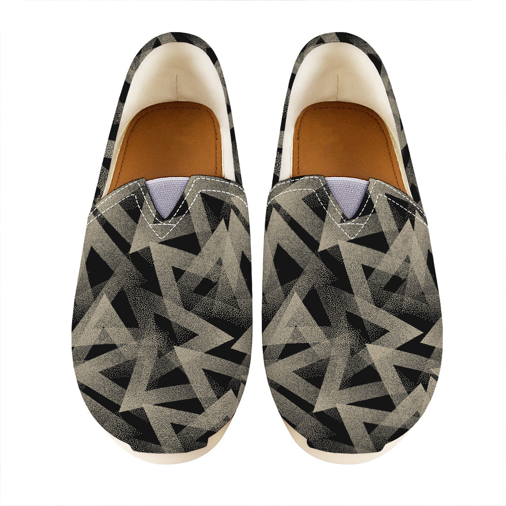 Black And Beige Geometric Triangle Print Casual Shoes