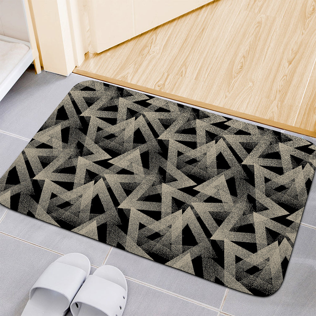 Black And Beige Geometric Triangle Print Indoor Door Mat