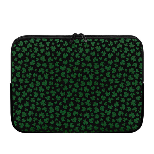 Black And Green Shamrock Pattern Print Laptop Sleeve