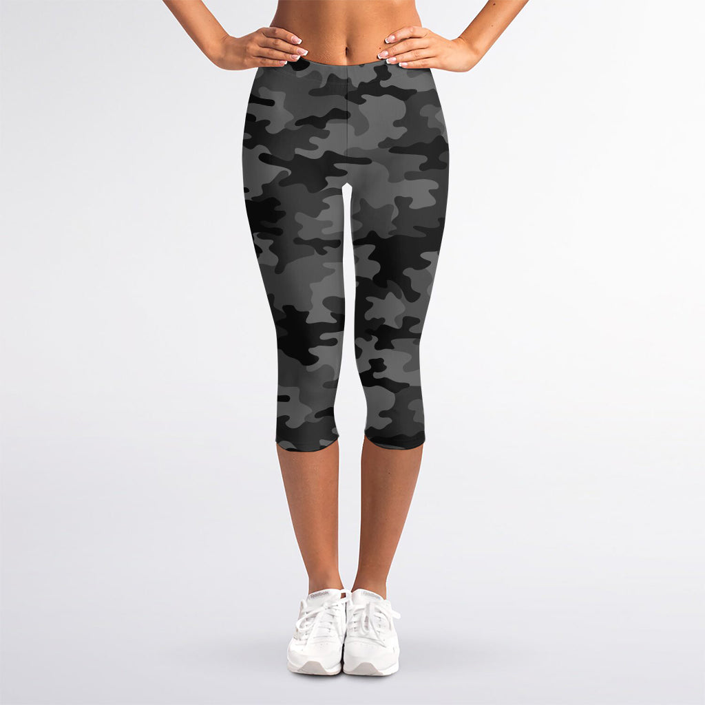 Black And Grey Camouflage Print Women's Capri Leggings