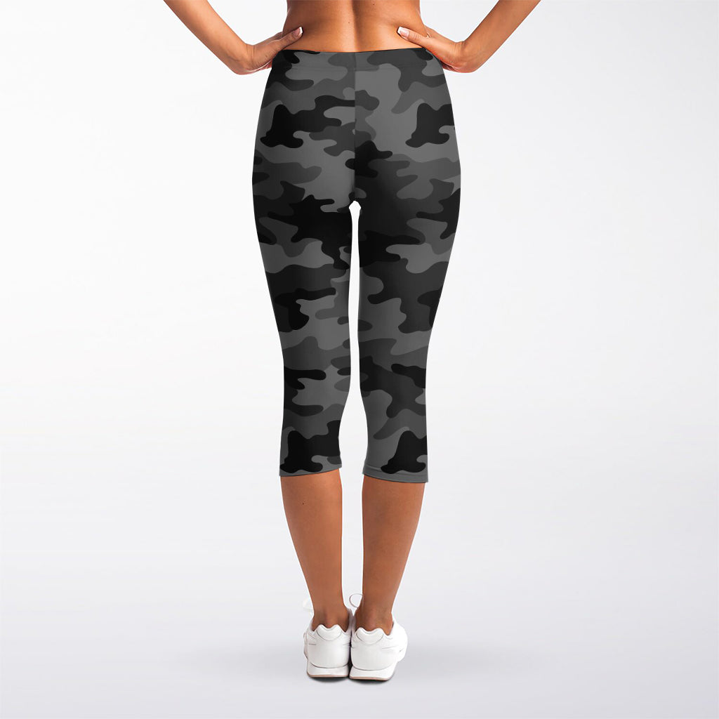 Black And Grey Camouflage Print Women's Capri Leggings