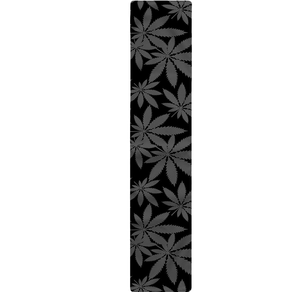 Black And Grey Pot Leaf Pattern Print Table Runner