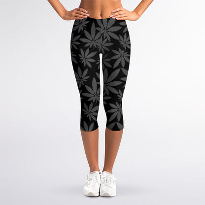 Black And Grey Pot Leaf Pattern Print Women's Capri Leggings