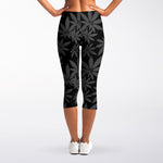 Black And Grey Pot Leaf Pattern Print Women's Capri Leggings