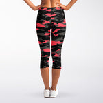 Black And Pink Camouflage Print Women's Capri Leggings