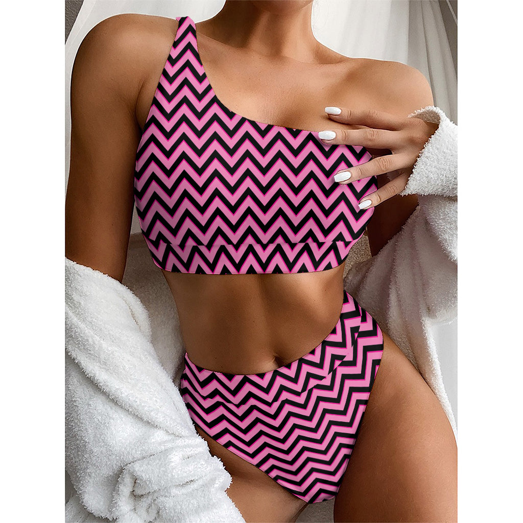 Black And Pink Chevron Pattern Print One Shoulder Bikini Top