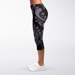 Black And Purple Damask Pattern Print Women's Capri Leggings