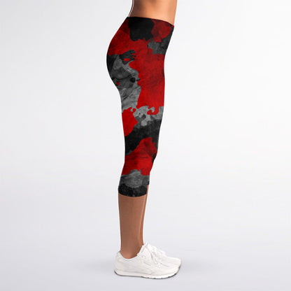 Black And Red Camouflage Print Women's Capri Leggings