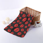 Black And Red Lips Pattern Print Towel