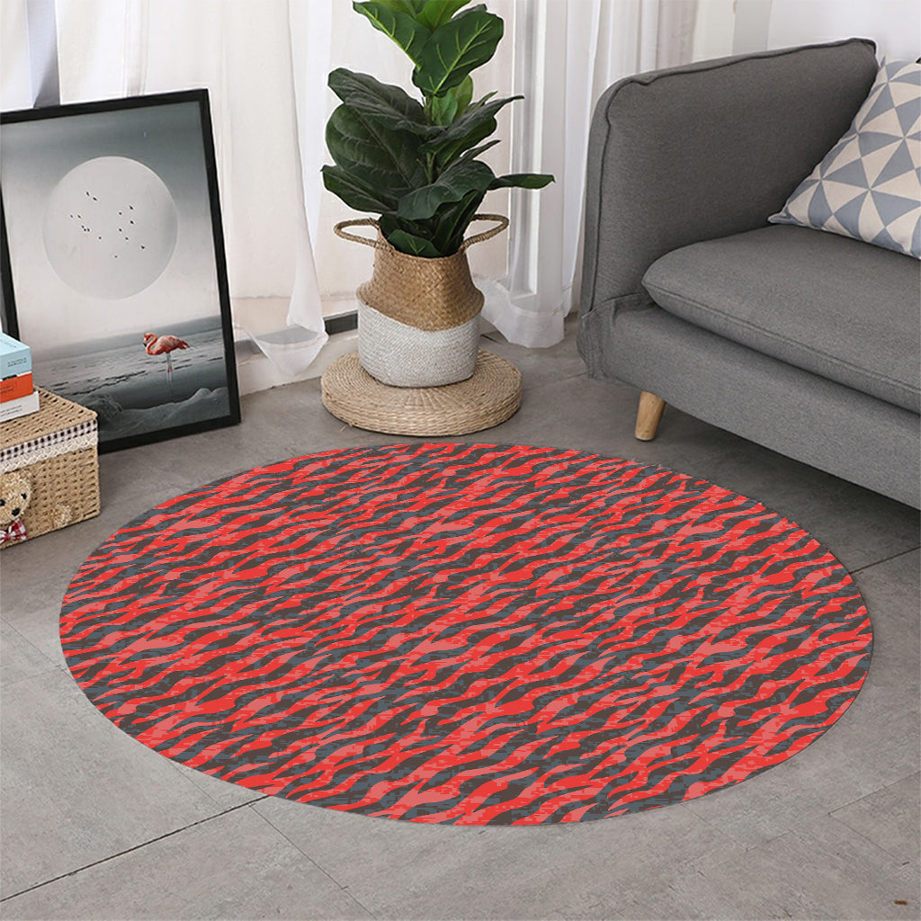 Black And Red Tiger Stripe Camo Print Round Rug
