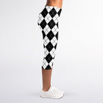 Black And White Argyle Pattern Print Women's Capri Leggings