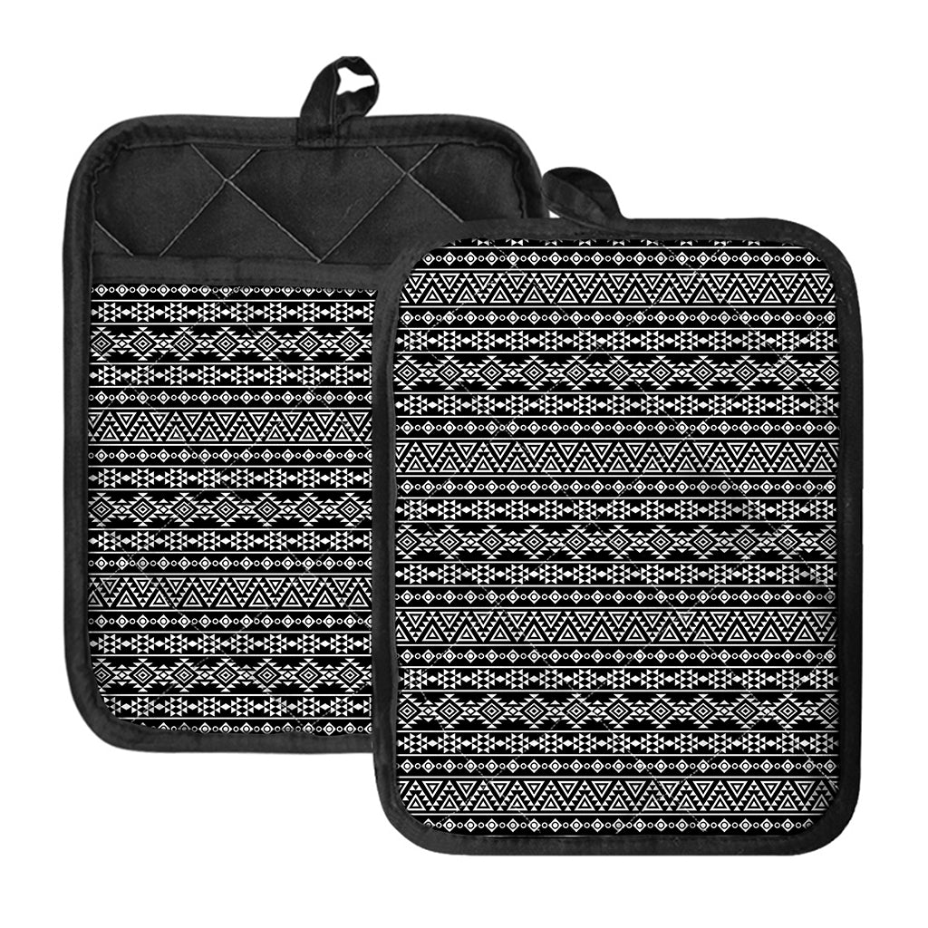 Black And White Aztec Geometric Print Pot Holders With Pocket