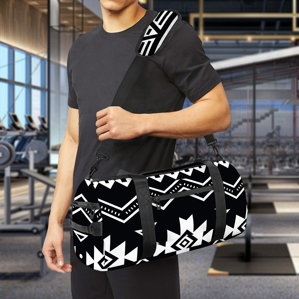 Black And White Aztec Pattern Print Gym Bag