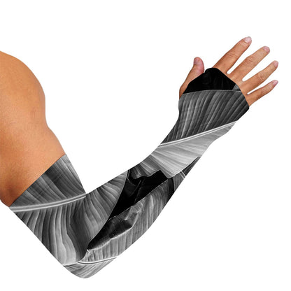 Black And White Banana Leaf Print Sun Protection Arm Sleeves