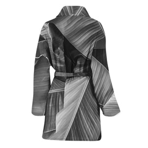 Black And White Banana Leaf Print Women's Bathrobe