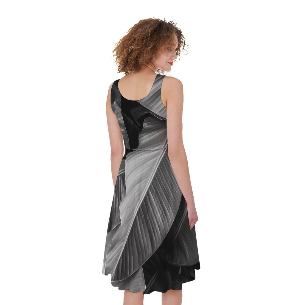 Black And White Banana Leaf Print Women's Sleeveless Dress