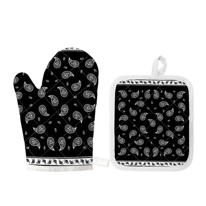 Black And White Bandana Print Oven Mitt And Pot Holder Set