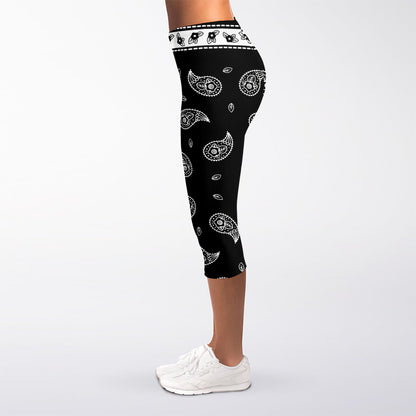 Black And White Bandana Print Women's Capri Leggings