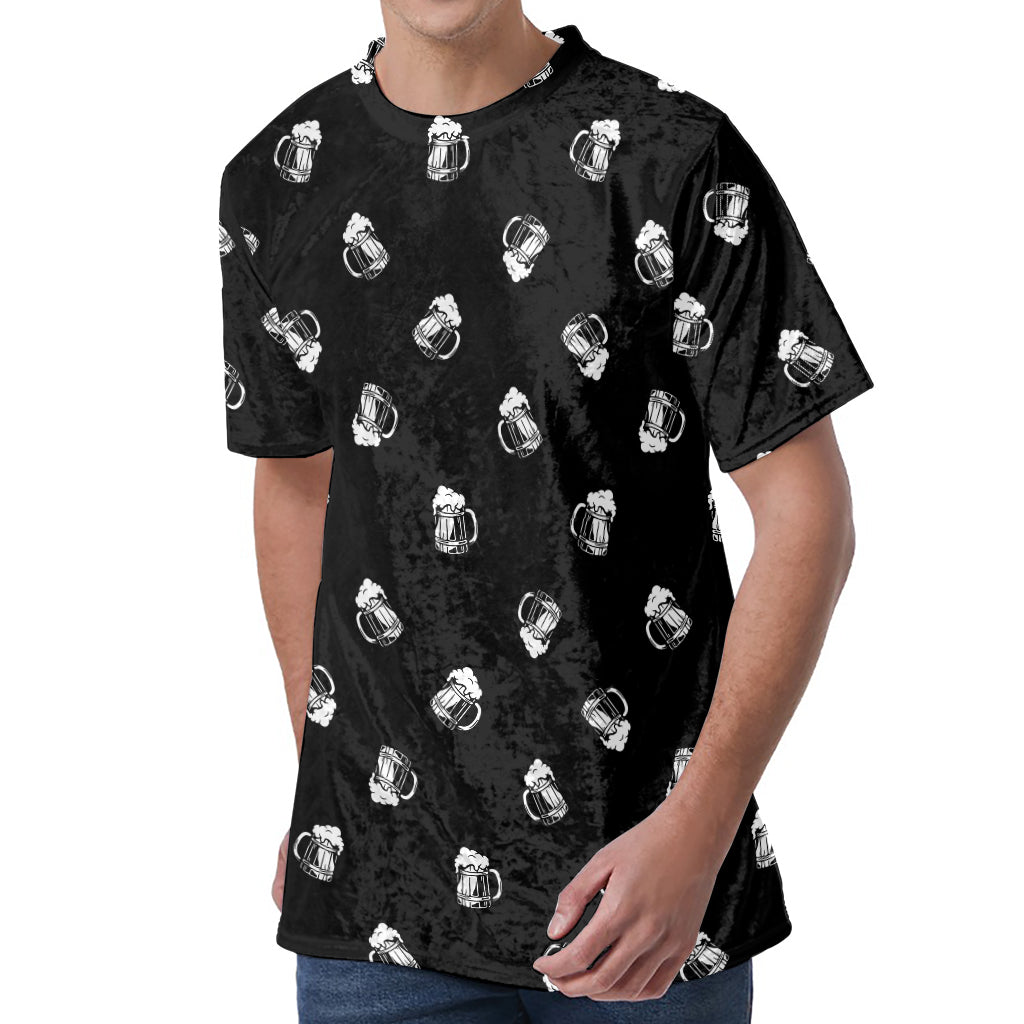 Black And White Beer Pattern Print Men's Velvet T-Shirt