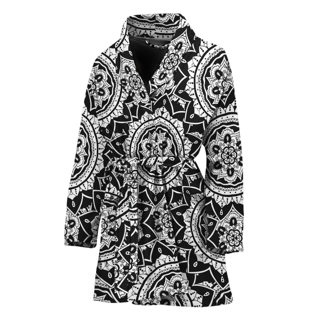 Black And White Boho Mandala Print Women's Bathrobe