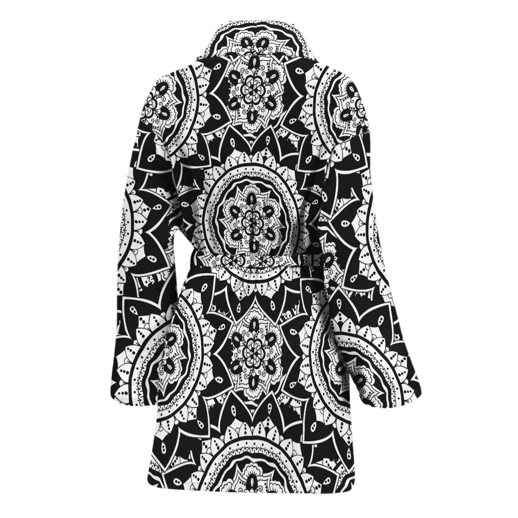 Black And White Boho Mandala Print Women's Bathrobe