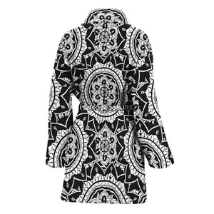 Black And White Boho Mandala Print Women's Bathrobe