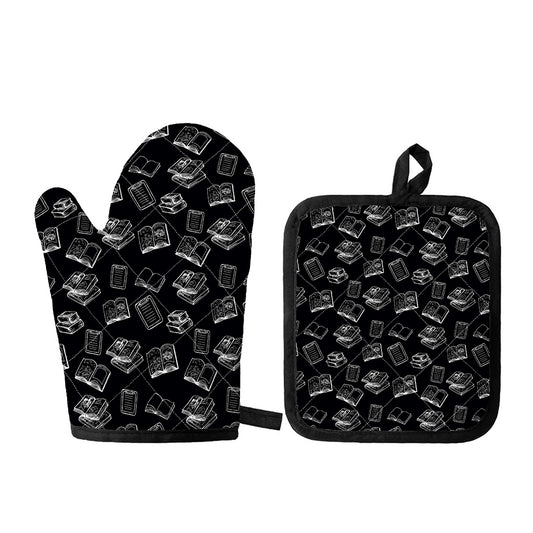 Black And White Books Pattern Print Oven Mitt And Pot Holder Set