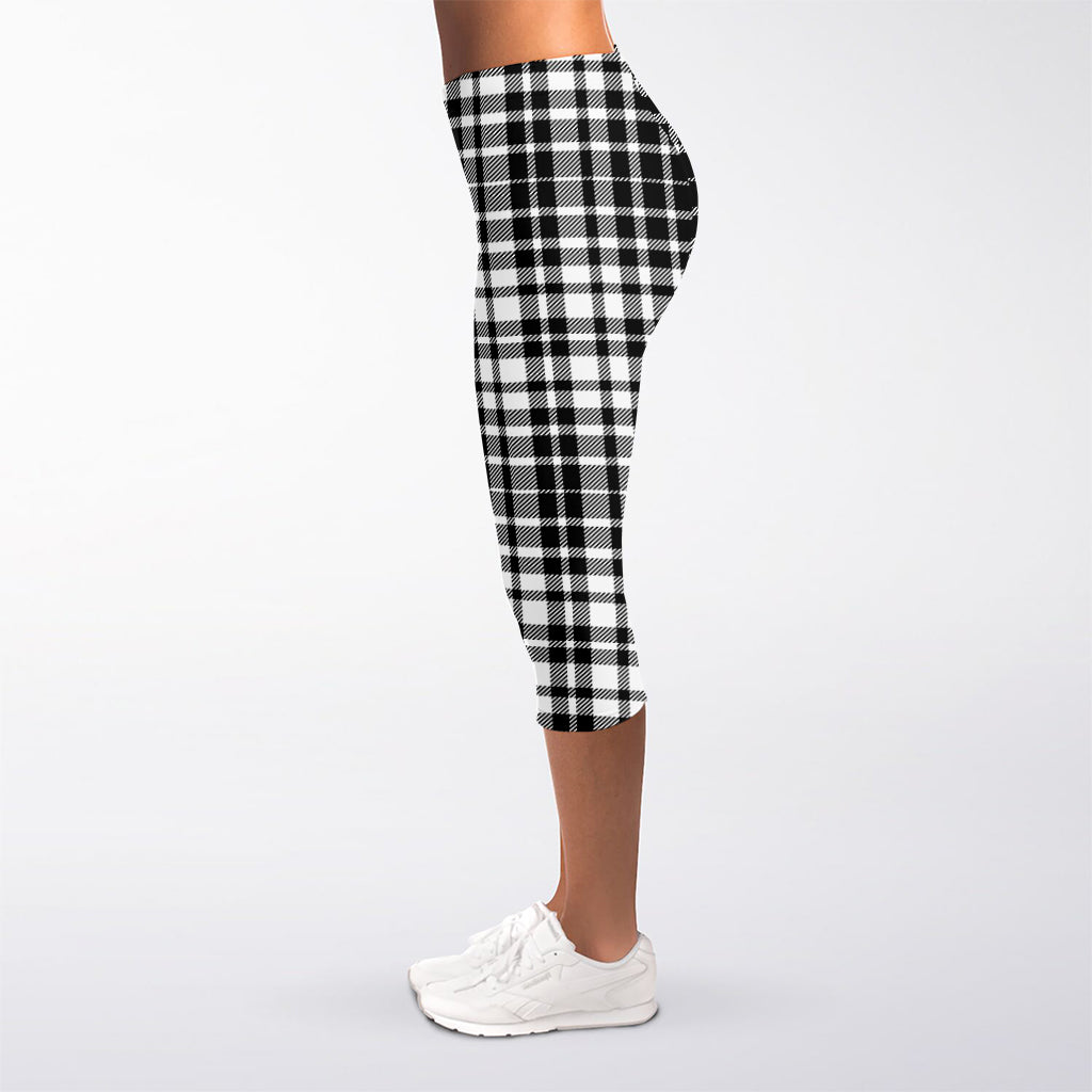 Black And White Border Tartan Print Women's Capri Leggings