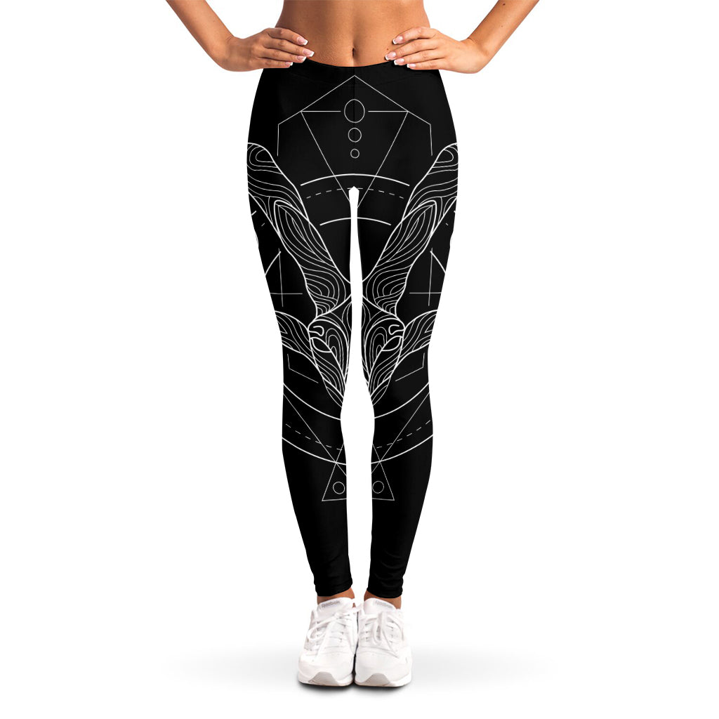 Black And White Capricorn Sign Print Women's Leggings