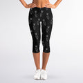 Black And White Carrot Pattern Print Women's Capri Leggings