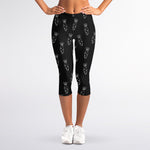 Black And White Carrot Pattern Print Women's Capri Leggings