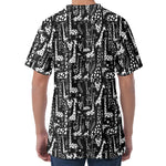 Black And White Cartoon Giraffe Print Men's Velvet T-Shirt